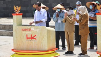 Bendungan Tugu Trenggalek dan Gongseng Bojonegoro diresmikan Presiden