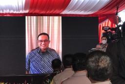 Anies Baswedan: Lebih Enak Pakai Masker Daripada Diisolasi