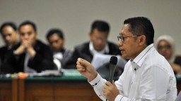 MA Potong Hukuman Anas Urbaningrum, dari  14 Tahun Jadi 8 Tahun