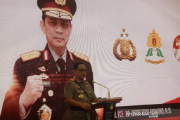 Kapolri Minta Polwan Terus Berkarya di Hari Ulang Tahun ke-72