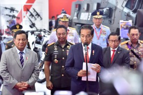 Presiden: Tugas Sebagai Menteri Harus Diutamakan