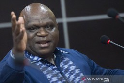 Ditetapkan sebagai Tersangka, Ambroncius Nababan Langsung Ditahan