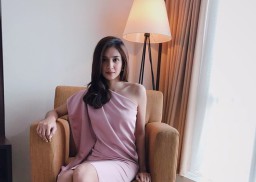 Persembahkan "Tak Tergantikan" untuk Mengenang Ibu