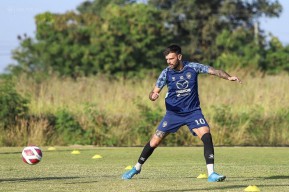Tyronne del Pino, Sosok Gelandang Asing Baru Milik Persib