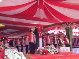 UPULATU Maluku Murad Ismail Pimpin Upacara HUT Provinsi Maluku