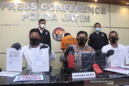 Polda Jatim Tangkap Pemalsu Surat  Tes Cepat Antigen