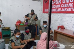 DPP PDIP Turun Membantu Korban Banjir Jakarta