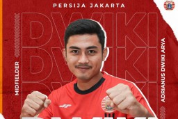 Gelandang Muda Persija Adrianus Dwiki Dipinjamkan ke Persela