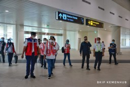 Menhub Tinjau Progres Pembangunan Bandara Internasional  Yogyakarta