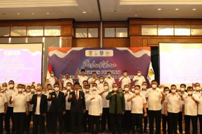 Gubernur Khofifah Ajak Implementasikan Pesan Mars Patriot Olahraga