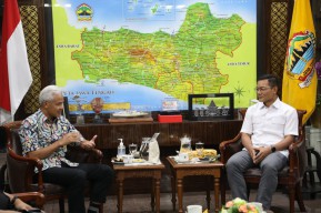 Ganjar Dukung Densus 88 Masuk Sekolah Libatkan Eksnapiter