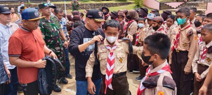 Siswa Karimunjawa Harus Melek Bahasa Inggris
