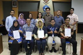 Dua Anugerah Penghargaan UHT dari Kemendikbud Ristekdikti
