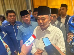 Kiai Asep Sebut Kinerja Khofifah-Emil Memuaskan, Layak Dilanjutkan