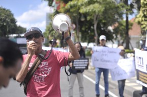 IJTI Korda Surabaya Gelar Aksi Damar Tuntut Pembatalan Pasal Kontroversial dalam RUU Penyiaran