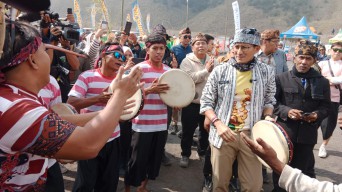 Menparekraf Sandiaga Uno Apresiasi Festival Seni Budaya "Eksotika Bromo" sebagai Acara Terbaik Indonesia KEN 2024