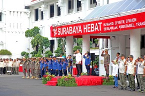 Rayakan HUT Satpol PP dan Damkar, Wali Kota Eri Minta Jiwa Korsa Menular ke Semua Jajaran Pemkot