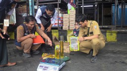 MinyaKita di Rembang Disidak: Ada yang Kurang!