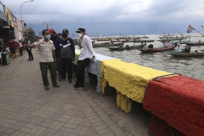 Pantai Nambangan Surabaya Dibikin Lebih Berwarna