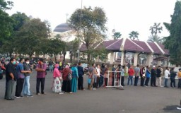 Pemohon SIM Membludak