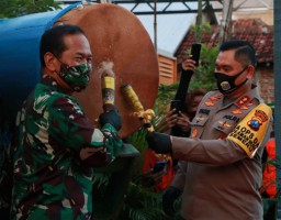 Menuju New Normal, Seluruh Kapolres dan Dandim Se-Jatim Dikumpulkan