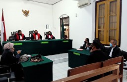 Seorang Dosen Dituding Serobot Lahan dan Ancam Si Pemilik
