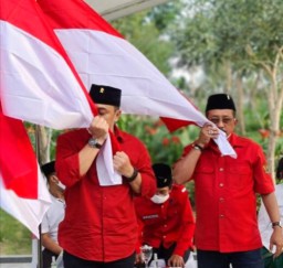 PDI Perjuangan Surabaya Gelorakan Gotong Royong Menangkan Eri-Armuji