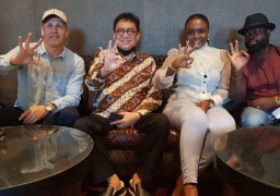 Paslon Berkelas Dapat Dukungan dari Keluarga Presiden Ghana