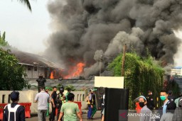 Lapangan Parkir Senayan City Terbakar