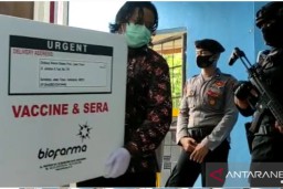 Kemenkes Pastikan Rantai Dingin Covid-19 Sampai di Puskesmas