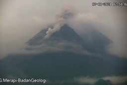 Gunung Merapi kembali Keluarkan Guguran Awan Panas