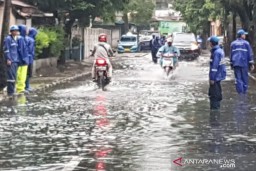 Curah Hujan Tinggi Sejumlah Titik di Jakarta Tergenang