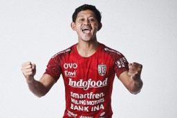 Jelang Piala Menpora, Rizky Pellu Resmi Berseragam Bali United