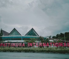 Mulai Besok Tranportasi Udara dari Luar dan ke Maluku Ditiadakan