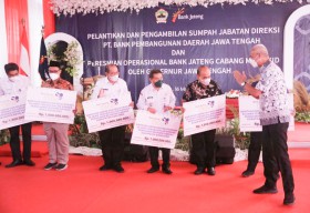Genjot UMKM, Ganjar Gelontorkan Rp 1 Miliar Setiap Kabupaten