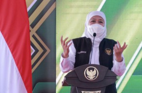 Gubernur Khofifah: Tidak Panik Tetapi Tingkatkan Kewaspadaan