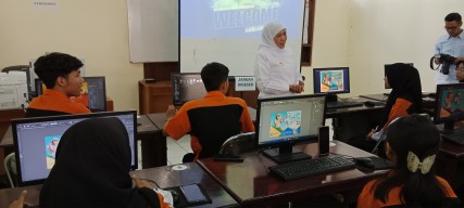 Khofifah Inginkan Para Lulusan SMA dan SMK Menjadi Juragan