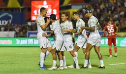 PERSIB Pesta Gol di Padang, Bojan Hodak Sanjung Performa Tim