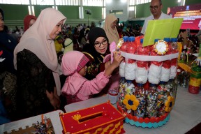 Siswa PAUD hingga SMP Surabaya Olah Barang Bekas Jadi Karya Ramah Lingkungan