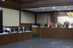 Benny Tjokrosaputro Dituntut Penjara Seumur Hidup
