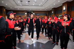 Wali Kota Eri Cahyadi Optimis, Atlet Surabaya Raih Medali Terbanyak di Perhelatan FORNAS Ke-VII 2023