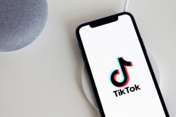 TikTok Kini Dukung Pendidikan dengan Gandeng Ikatan Guru