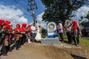 Wali Kota Surabaya Resmikan Tugu Lansia di Kelurahan Balongsari pada Peringatan Hari Lanjut Usia Nasional 2024