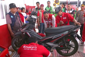Pemkot Surabaya Luncurkan Rumah Padat Karya Bengkel Pitstop Manyar