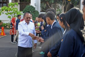 Penutupan Program Magang Studi Independent Bersertifikat (MSIB) Batch 6 Tahun 2024 di Surabaya