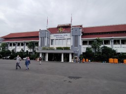 Cegah Omicron Masuk Surabaya, Pemkot Siagakan Kembali Kampung Tangguh