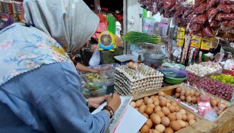 Pemkot Surabaya Jalin KAD Tekan Harga Bahan Pokok
