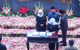 Gubernur Khofifah: Bukti Implementasi Pengelolaan Keuangan Yang Transparan dan Akuntabel