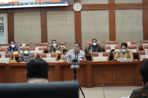 Mendag Terbitkan Permen Harga Minyak Goreng Curah dan Kemasan