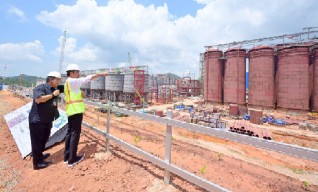Presiden Jokowi Tinjau Proyek Hilirisasi di Smelter Grade Alumina Refinery Mempawah